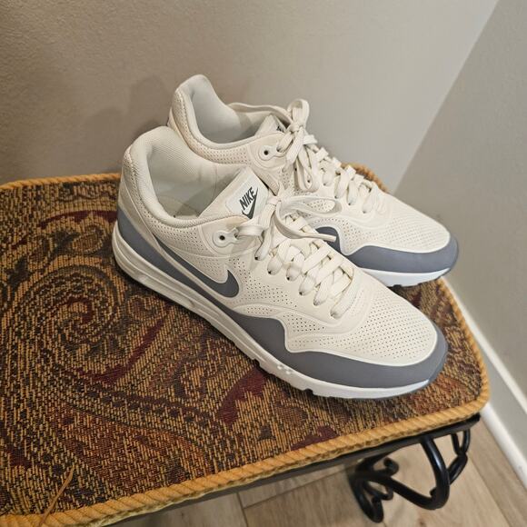 Nike Women's Airmax 1 Ultra Moire Size 9 - Picture 1 of 9